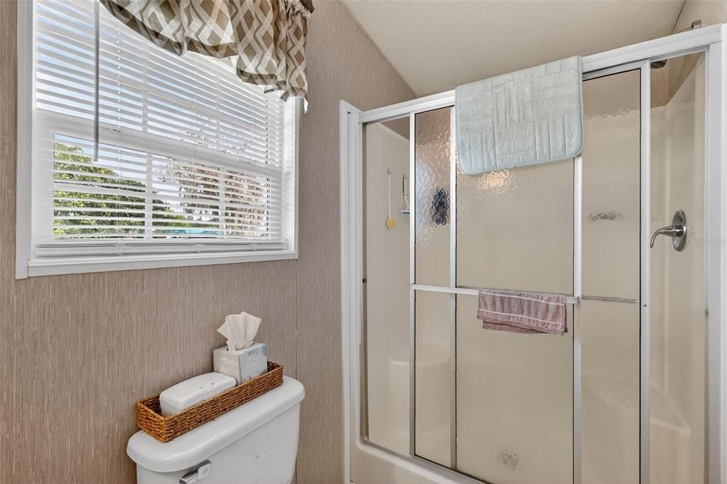 待售: $189,900 (3 贝兹, 2 浴室, 1040 平方英尺)