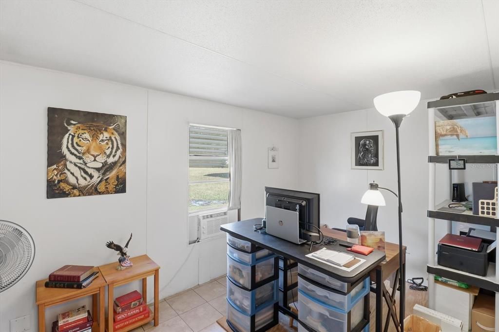 For Sale: $159,000 (3 beds, 2 baths, 960 Square Feet)