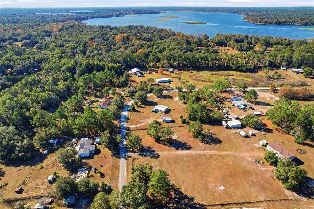 For Sale: $159,000 (3 beds, 2 baths, 960 Square Feet)