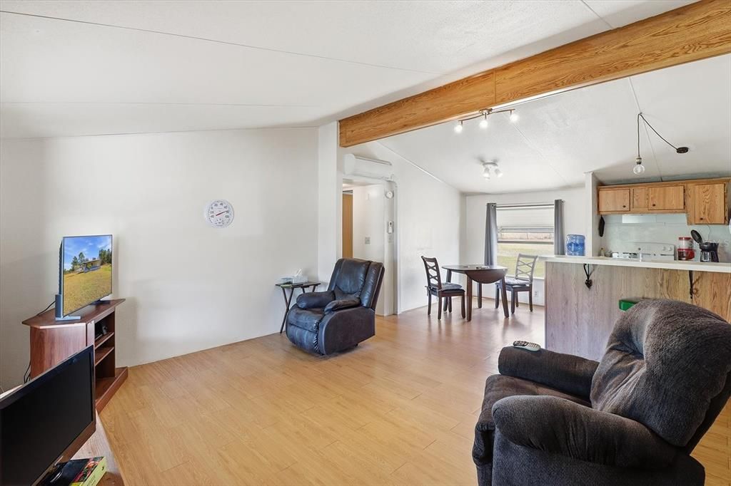 For Sale: $159,000 (3 beds, 2 baths, 960 Square Feet)