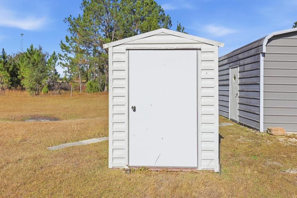 For Sale: $159,000 (3 beds, 2 baths, 960 Square Feet)