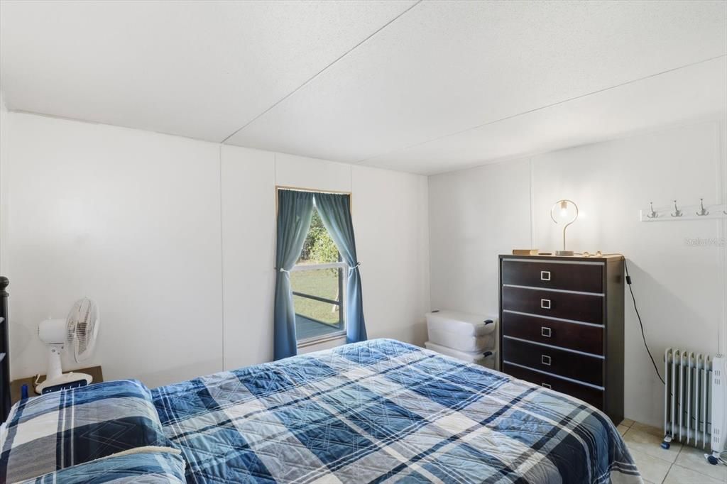 For Sale: $159,000 (3 beds, 2 baths, 960 Square Feet)