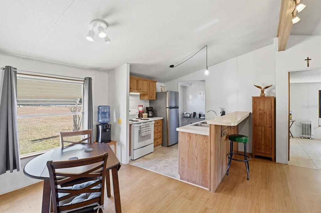 For Sale: $159,000 (3 beds, 2 baths, 960 Square Feet)