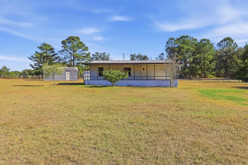 For Sale: $159,000 (3 beds, 2 baths, 960 Square Feet)