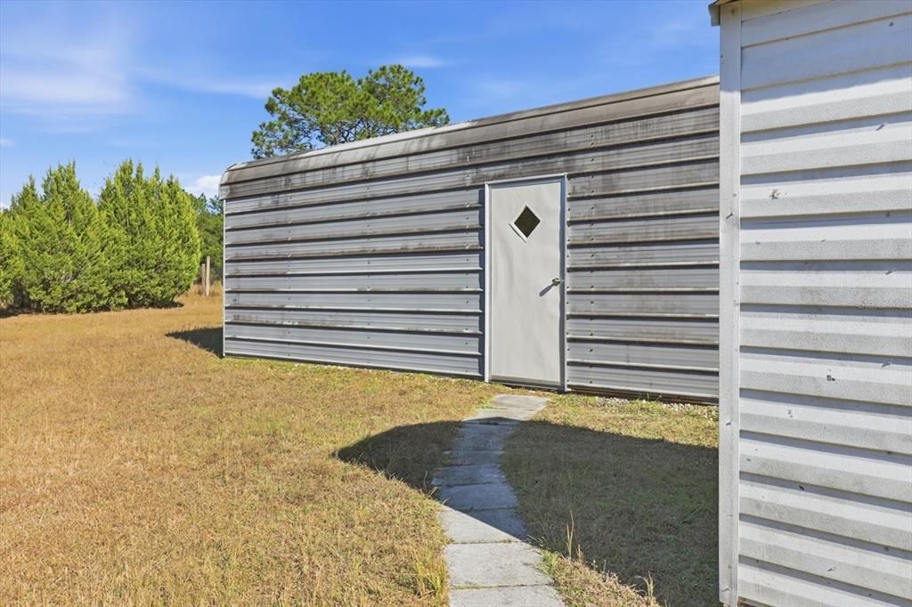 For Sale: $159,000 (3 beds, 2 baths, 960 Square Feet)