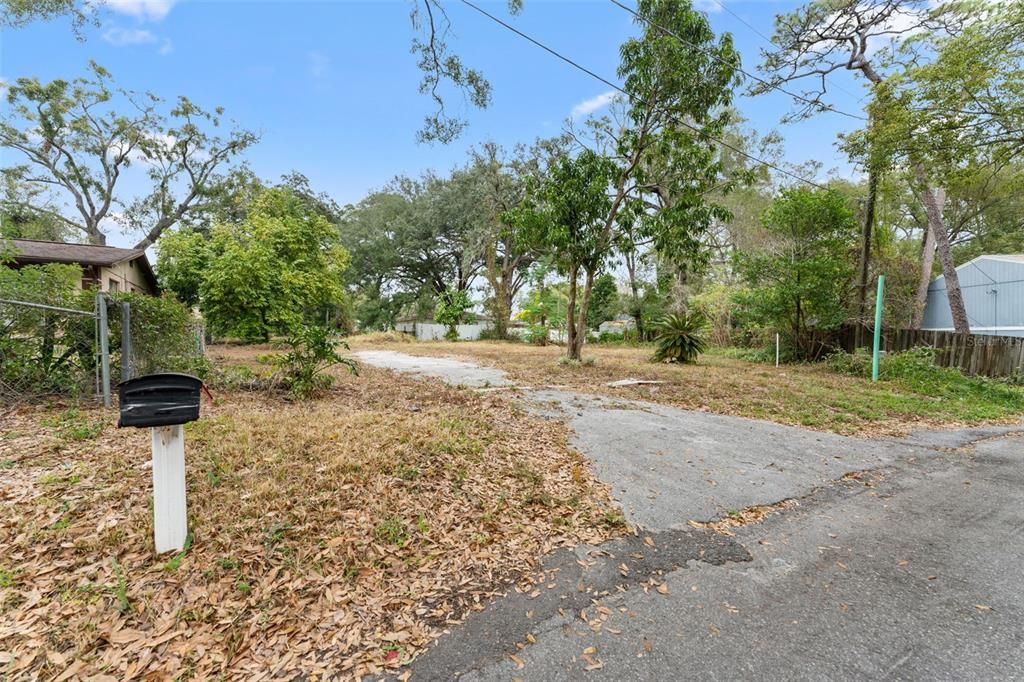 待售: $155,000 (0.21 acres)