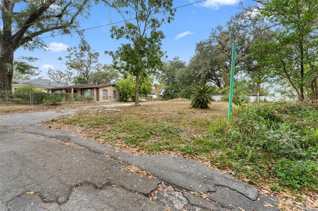 待售: $155,000 (0.21 acres)