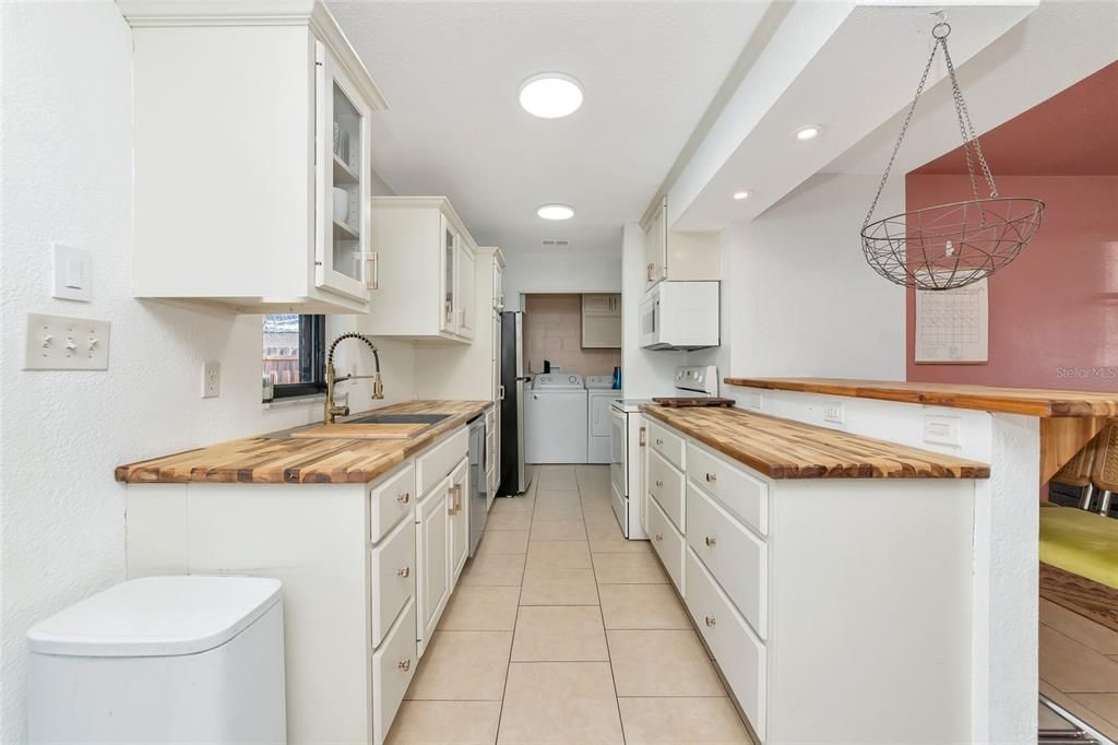 待售: $374,900 (3 贝兹, 1 浴室, 1136 平方英尺)