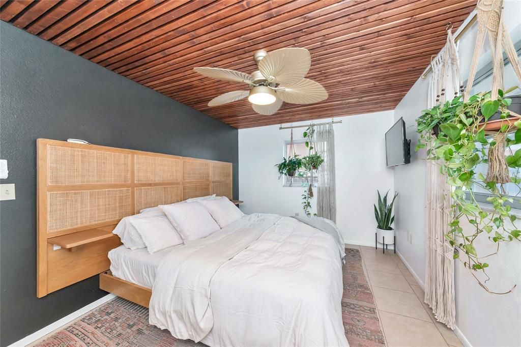 待售: $374,900 (3 贝兹, 1 浴室, 1136 平方英尺)