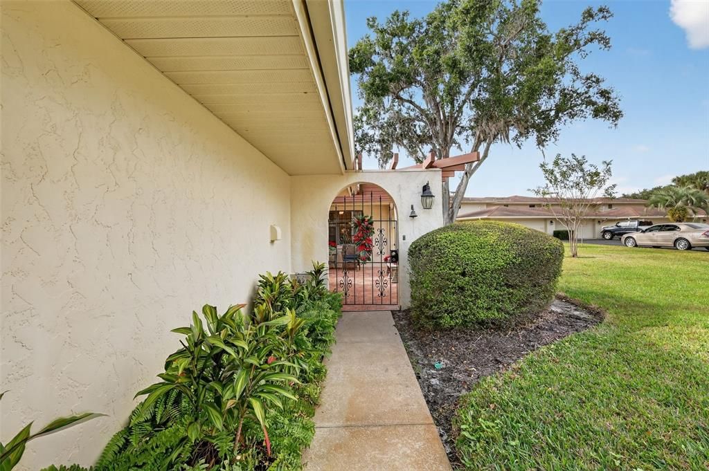 For Sale: $625,000 (3 beds, 2 baths, 2036 Square Feet)