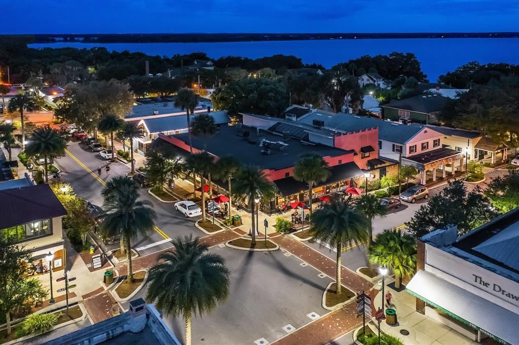 For Sale: $625,000 (3 beds, 2 baths, 2036 Square Feet)