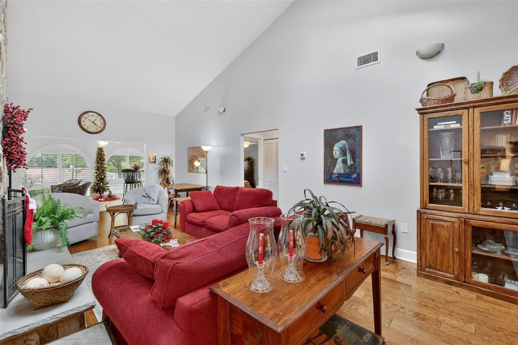 For Sale: $625,000 (3 beds, 2 baths, 2036 Square Feet)