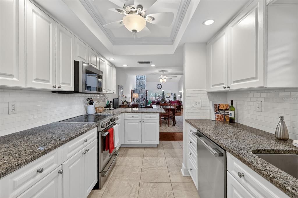 For Sale: $625,000 (3 beds, 2 baths, 2036 Square Feet)