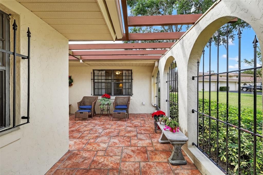 For Sale: $625,000 (3 beds, 2 baths, 2036 Square Feet)