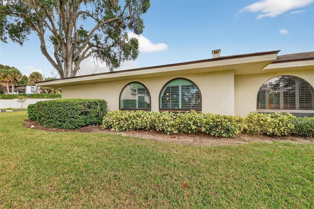 For Sale: $625,000 (3 beds, 2 baths, 2036 Square Feet)