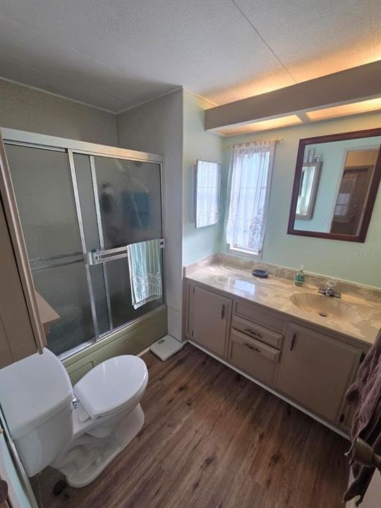 For Sale: $85,000 (3 beds, 2 baths, 900 Square Feet)