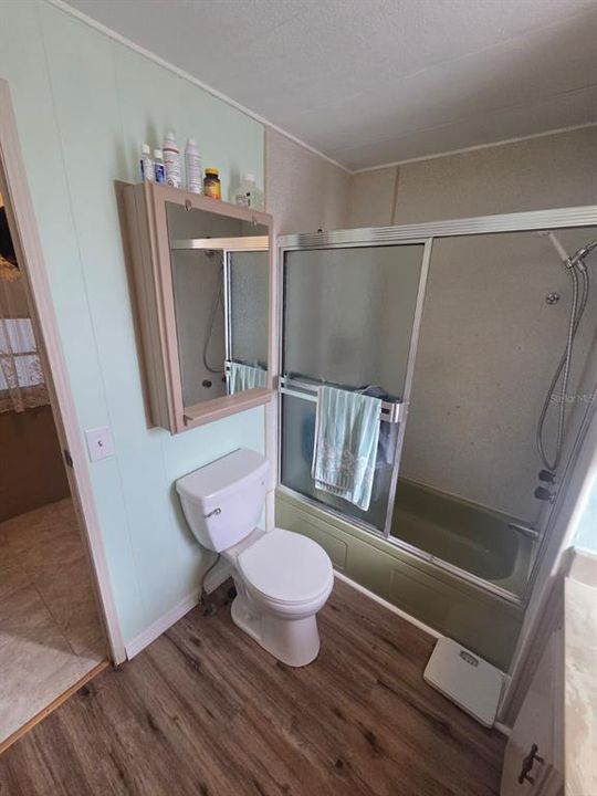 For Sale: $85,000 (3 beds, 2 baths, 900 Square Feet)