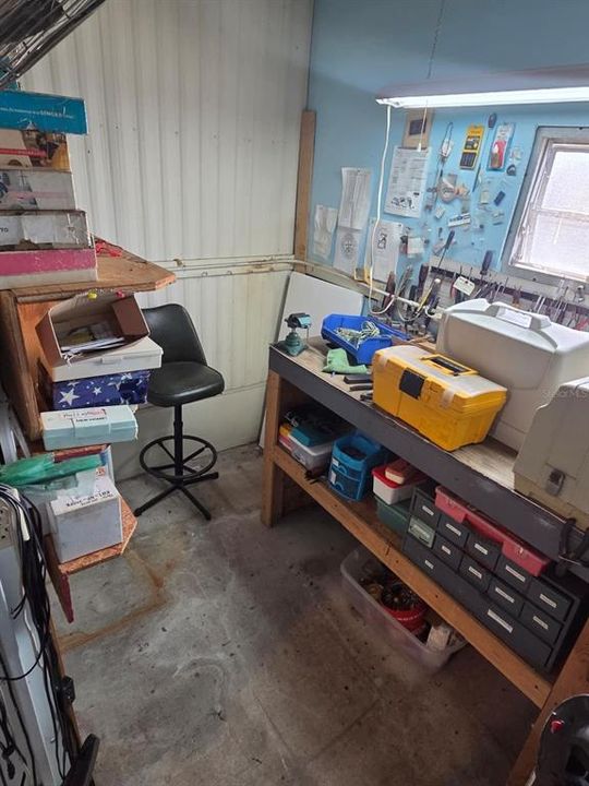 For Sale: $85,000 (3 beds, 2 baths, 900 Square Feet)