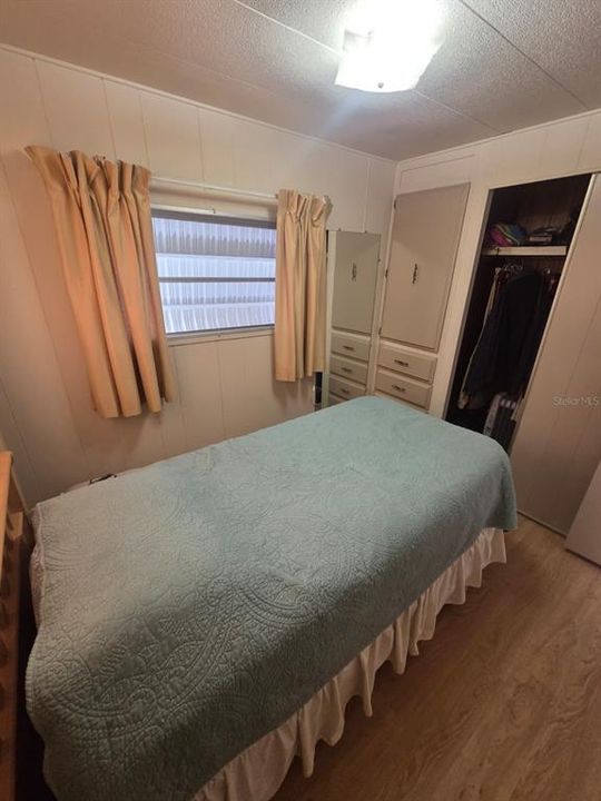 For Sale: $85,000 (3 beds, 2 baths, 900 Square Feet)