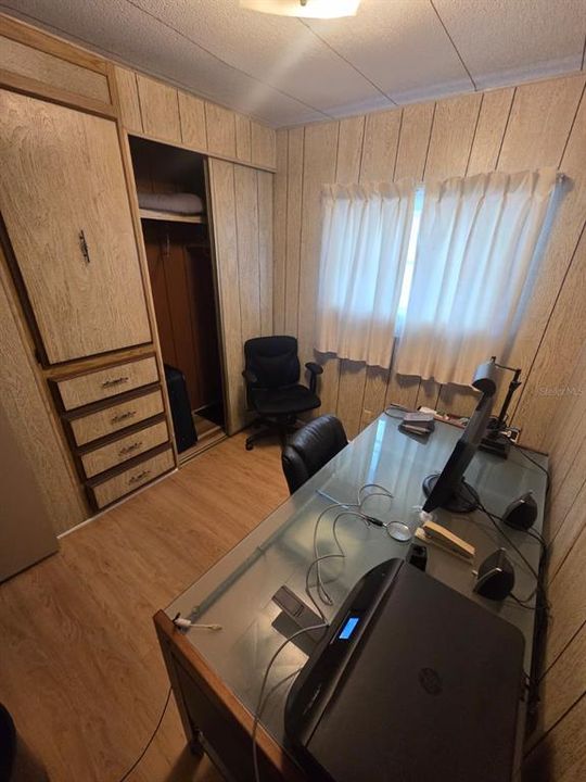 For Sale: $85,000 (3 beds, 2 baths, 900 Square Feet)