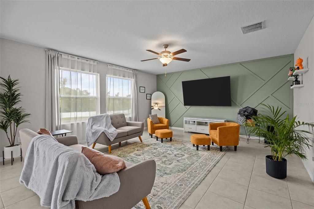 For Sale: $495,000 (4 beds, 2 baths, 3078 Square Feet)