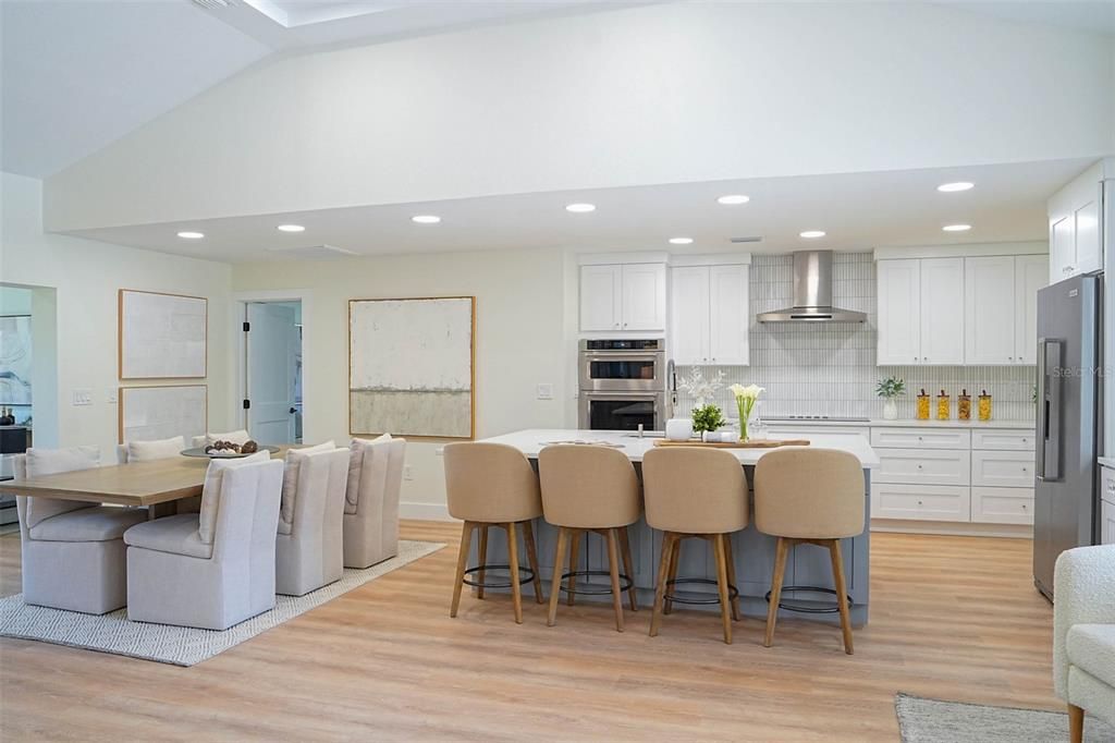 For Sale: $1,250,000 (6 beds, 4 baths, 3500 Square Feet)