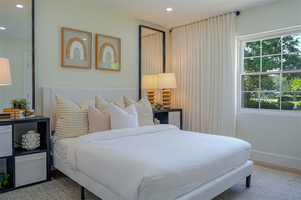 For Sale: $1,250,000 (6 beds, 4 baths, 3500 Square Feet)