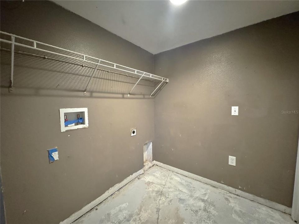 待售: $139,900 (3 贝兹, 2 浴室, 2248 平方英尺)