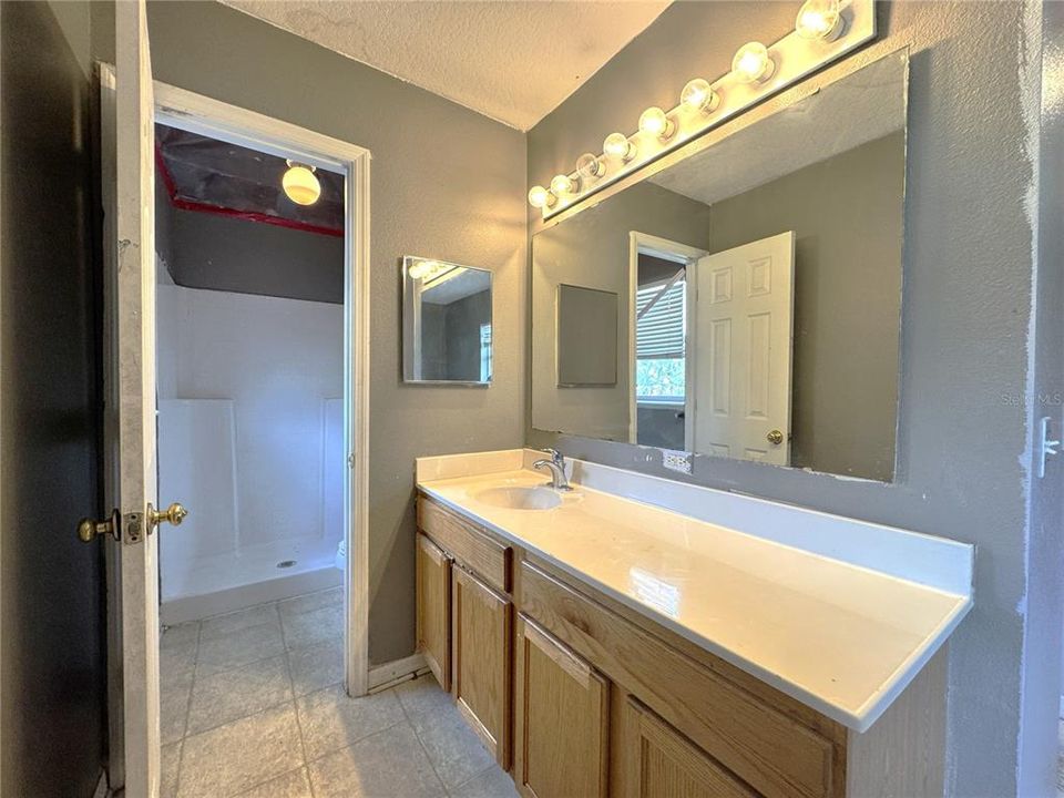 待售: $139,900 (3 贝兹, 2 浴室, 2248 平方英尺)