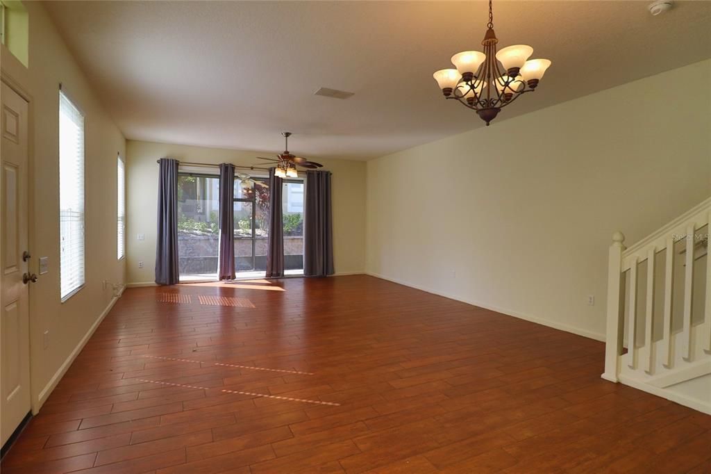 For Rent: $2,000 (3 beds, 2 baths, 1628 Square Feet)