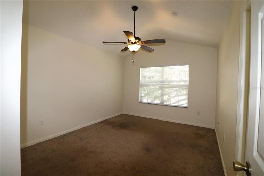For Rent: $2,000 (3 beds, 2 baths, 1628 Square Feet)