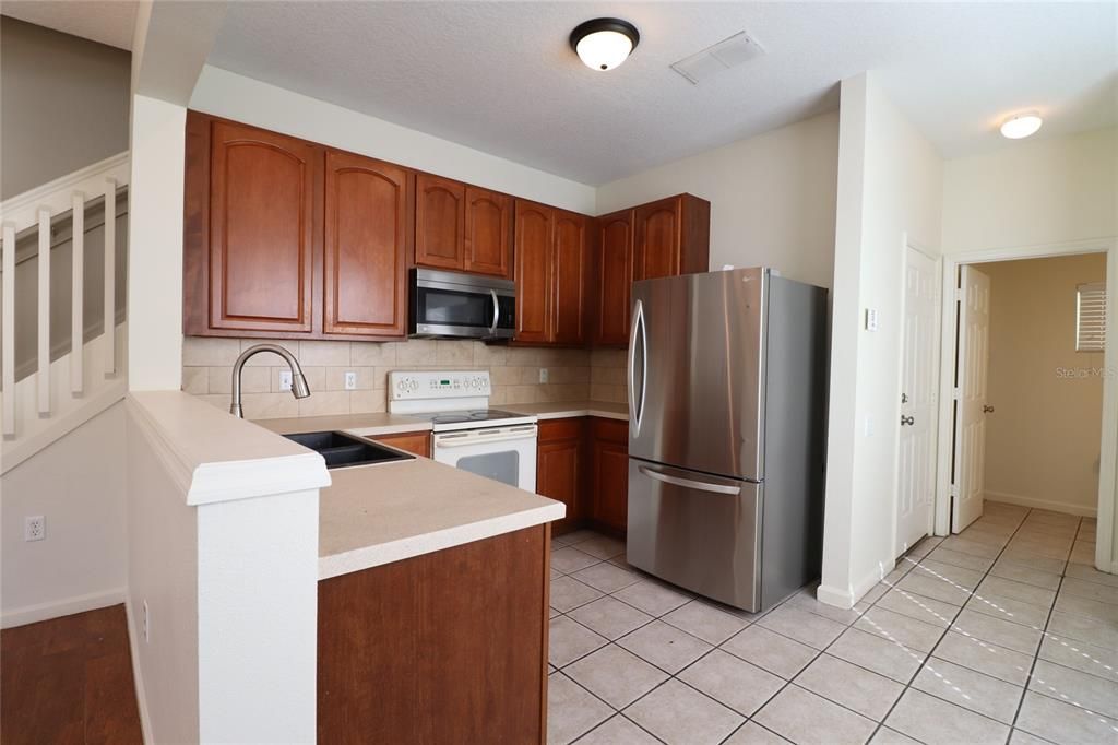 For Rent: $2,000 (3 beds, 2 baths, 1628 Square Feet)