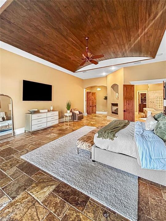 En Venta: $4,200,000 (5 camas, 4 baños, 8334 Pies cuadrados)