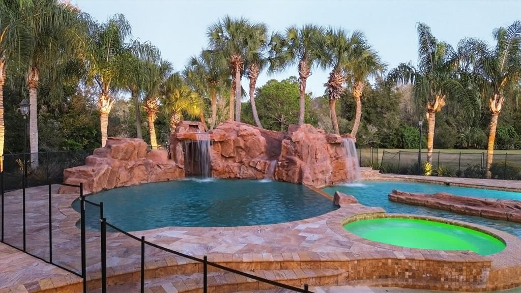 En Venta: $4,200,000 (5 camas, 4 baños, 8334 Pies cuadrados)