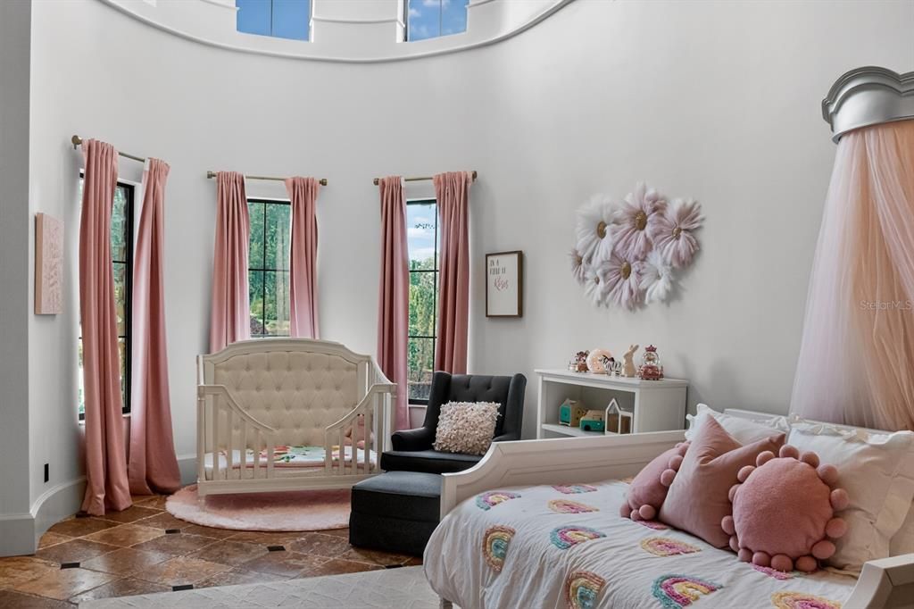 En Venta: $4,200,000 (5 camas, 4 baños, 8334 Pies cuadrados)