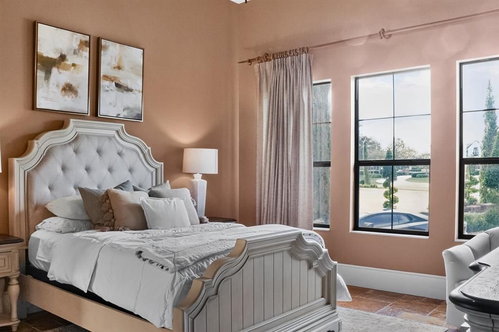 En Venta: $4,200,000 (5 camas, 4 baños, 8334 Pies cuadrados)