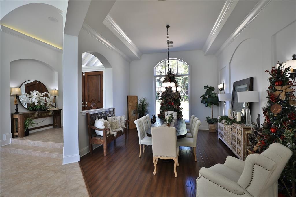 En Venta: $2,864,550 (4 camas, 5 baños, 5876 Pies cuadrados)