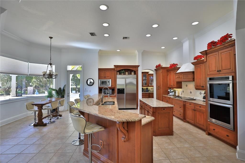 En Venta: $2,864,550 (4 camas, 5 baños, 5876 Pies cuadrados)