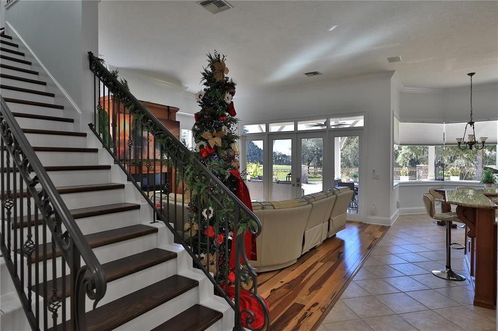 En Venta: $2,864,550 (4 camas, 5 baños, 5876 Pies cuadrados)