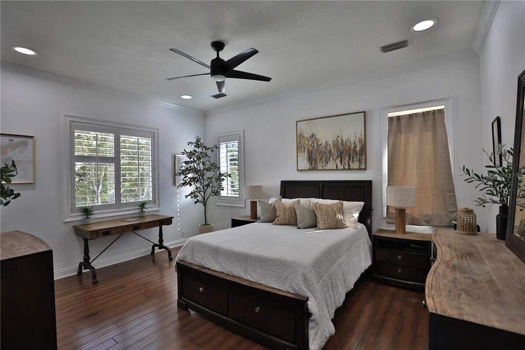 En Venta: $2,864,550 (4 camas, 5 baños, 5876 Pies cuadrados)