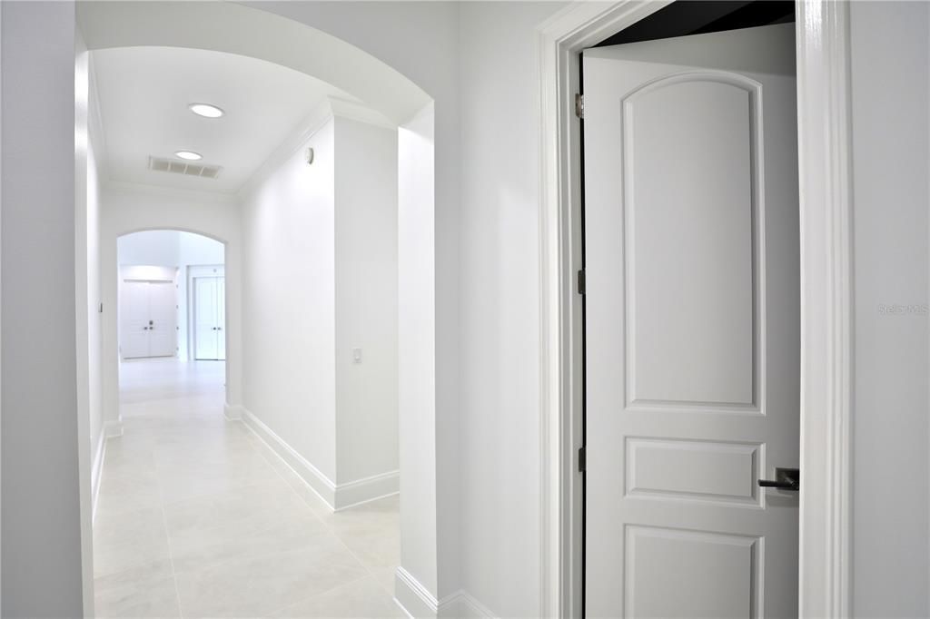 En Venta: $2,664,550 (4 camas, 5 baños, 5876 Pies cuadrados)