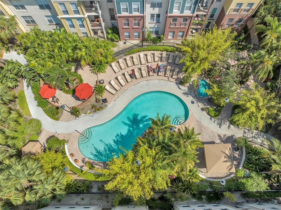 出租: $2,300 (1 贝兹, 1 浴室, 789 平方英尺)