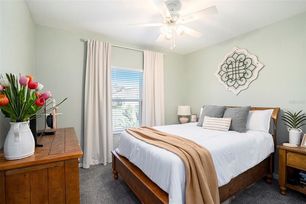 For Sale: $475,000 (4 beds, 3 baths, 2360 Square Feet)