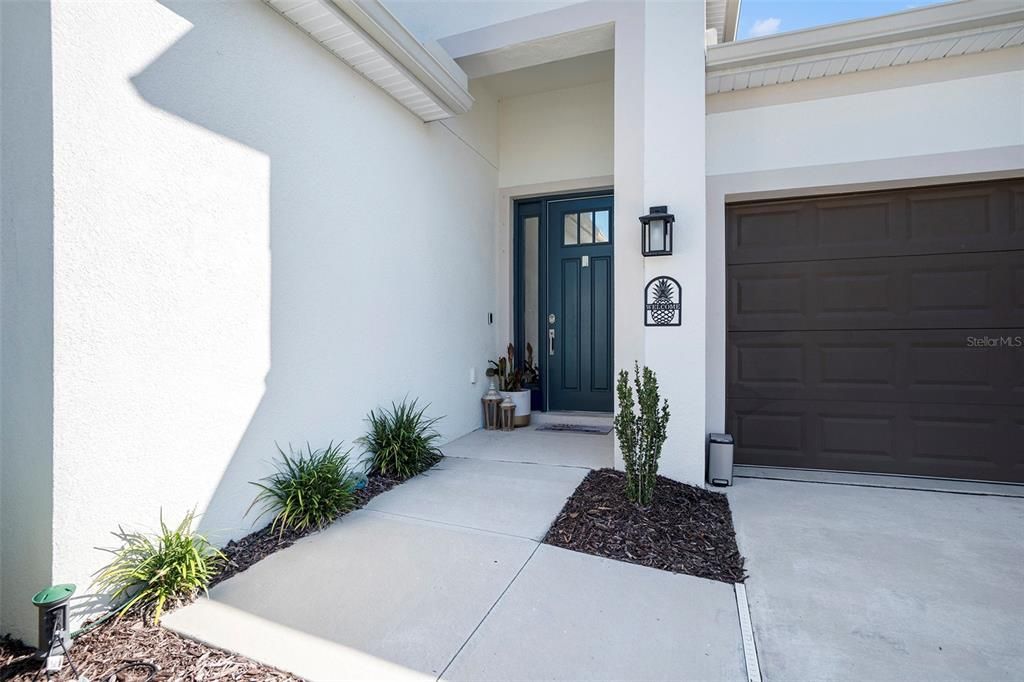 For Sale: $475,000 (4 beds, 3 baths, 2360 Square Feet)