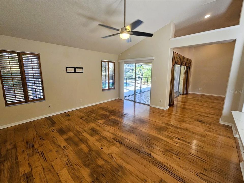 For Rent: $4,000 (4 beds, 2 baths, 2355 Square Feet)