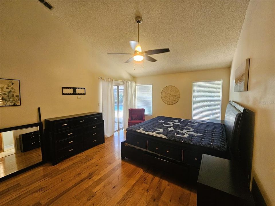 For Rent: $4,000 (4 beds, 2 baths, 2355 Square Feet)