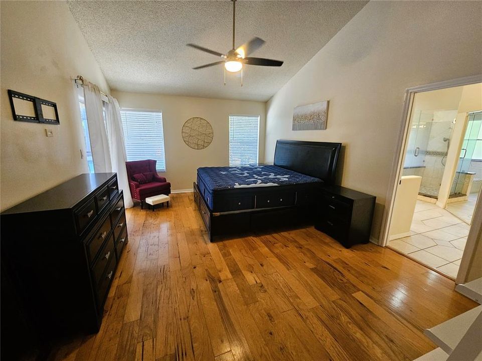 For Rent: $4,000 (4 beds, 2 baths, 2355 Square Feet)