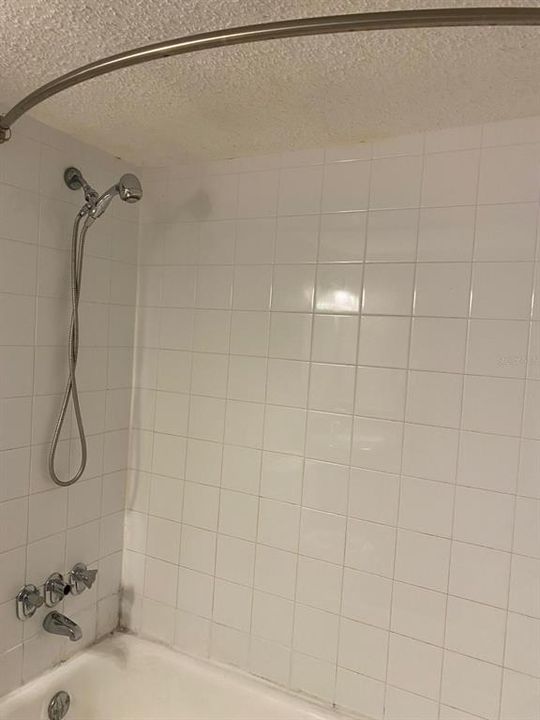 For Rent: $1,500 (2 beds, 2 baths, 976 Square Feet)