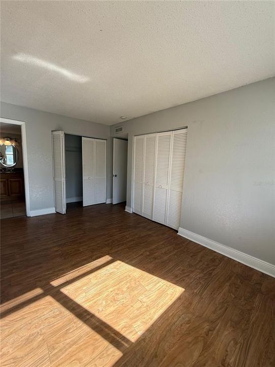 For Rent: $1,500 (2 beds, 2 baths, 976 Square Feet)