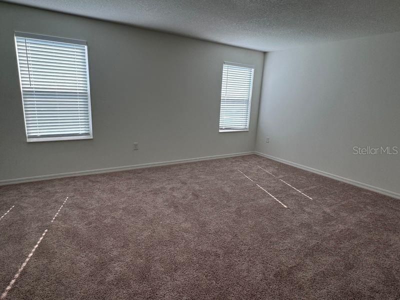 For Rent: $2,650 (4 beds, 2 baths, 2320 Square Feet)